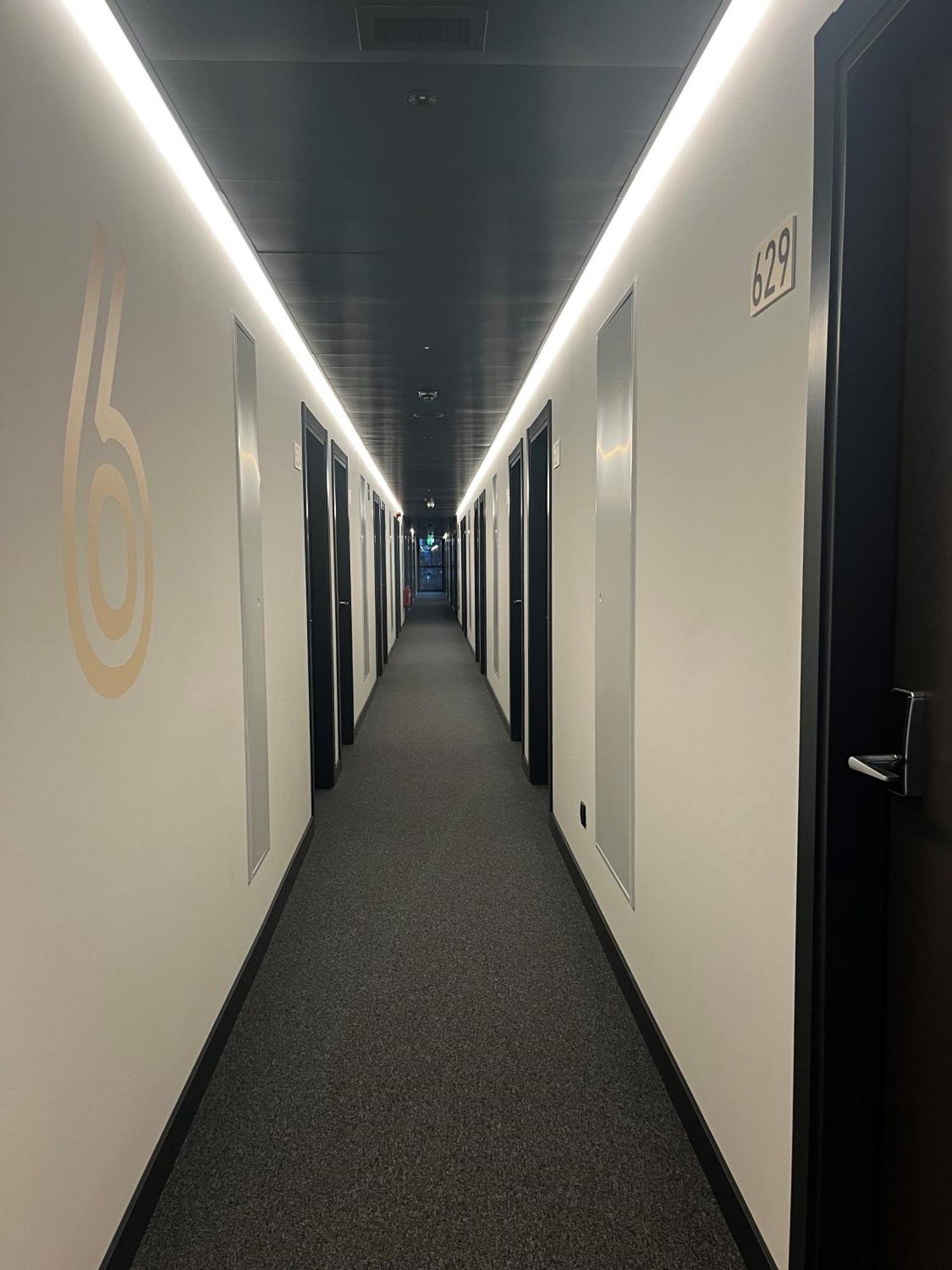 Ibis Budget Madrid Aeropuerto Экстерьер фото