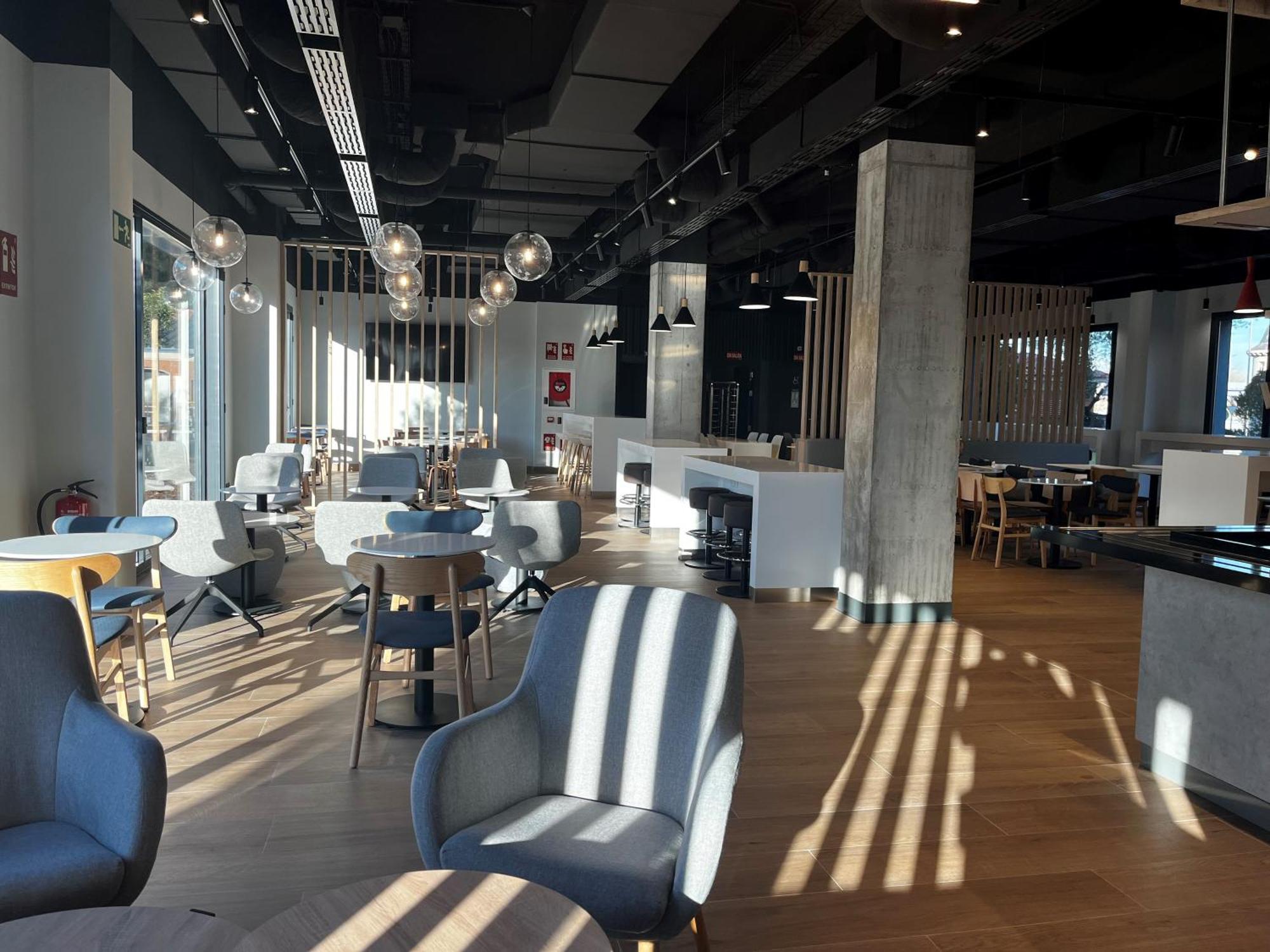 Ibis Budget Madrid Aeropuerto Экстерьер фото